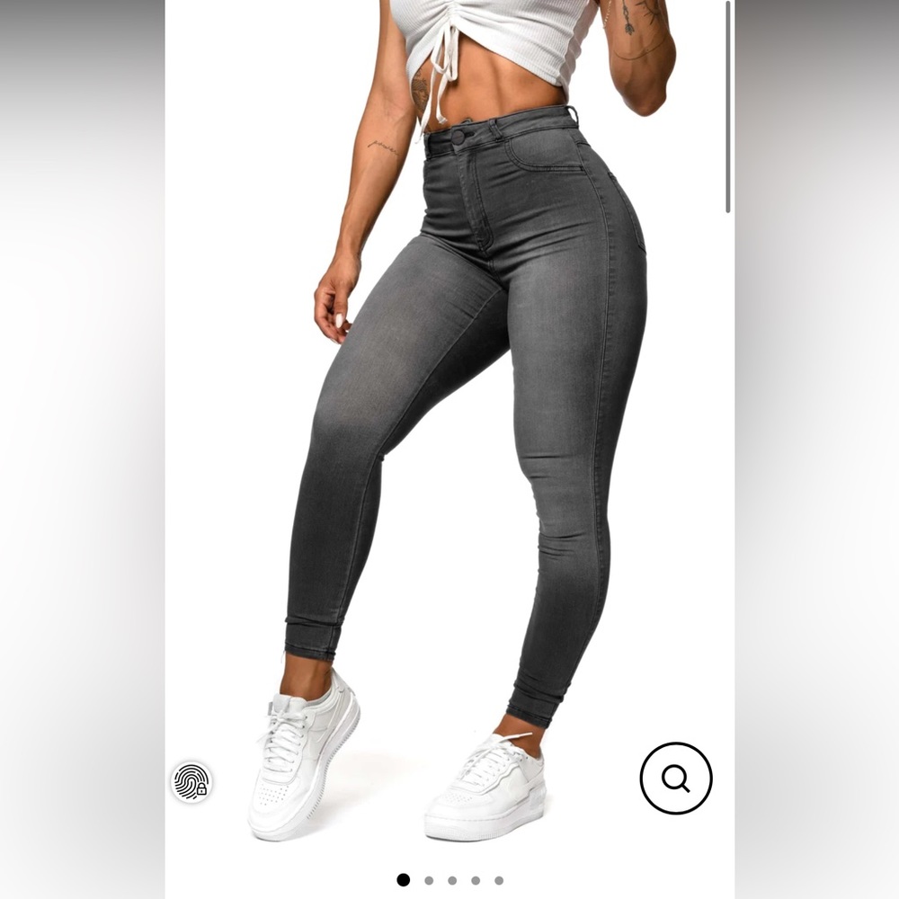 High Waisted FitJeans